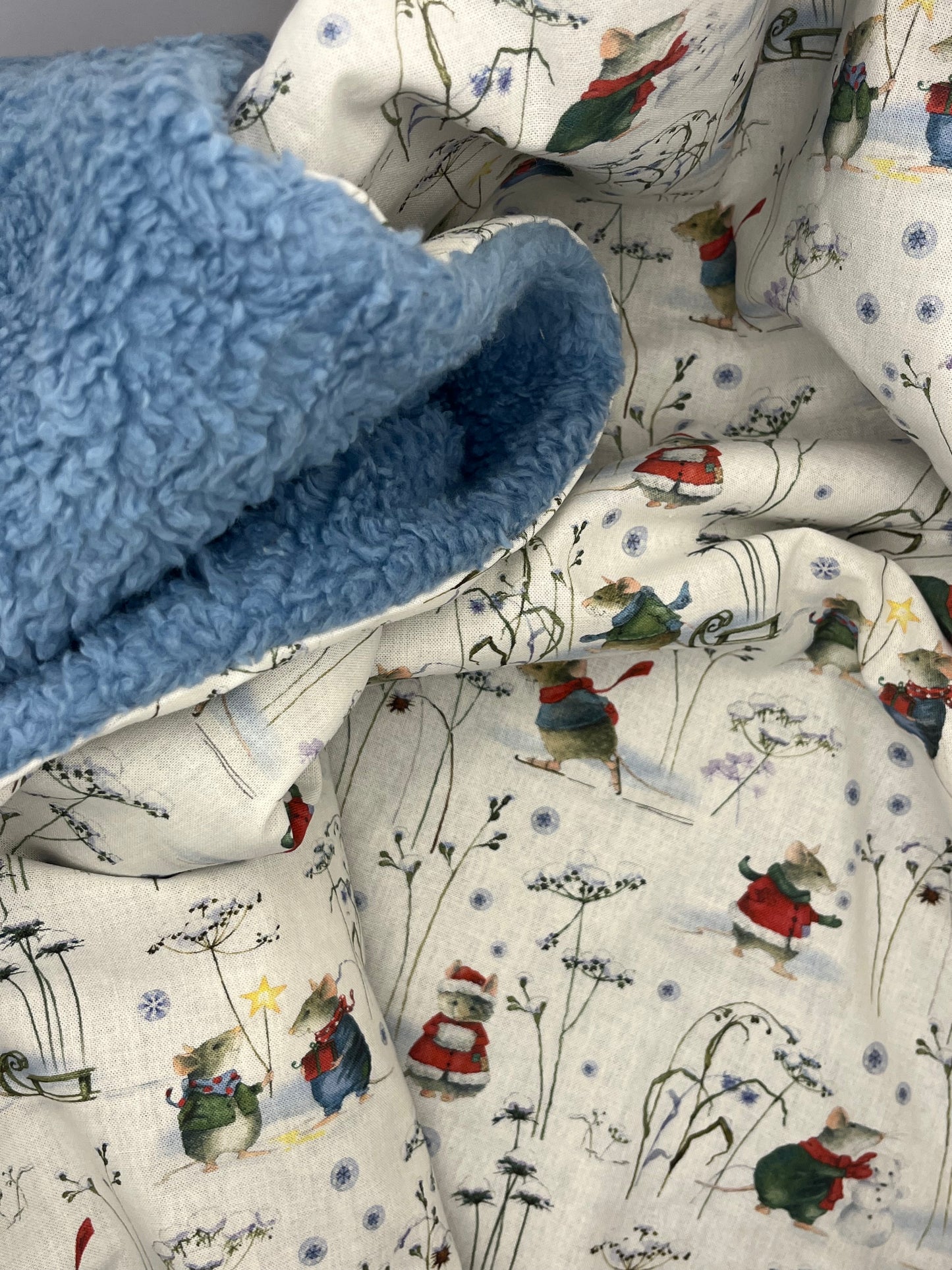 Babydecke Wintermäuse in Wunschfarben